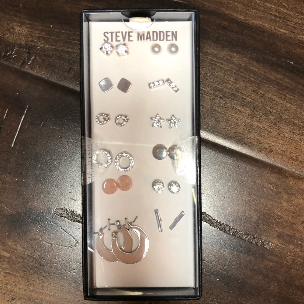 Steve Madden Earrings *NEVER USED*